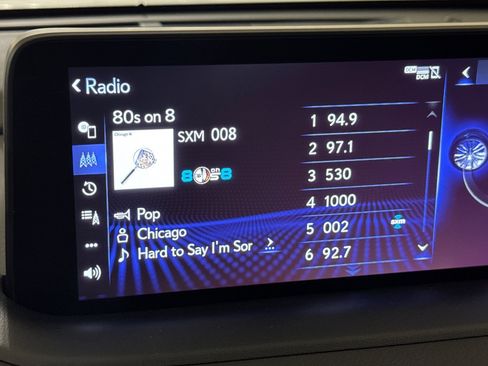Used 2021 Lexus RX 450h AWD w/ Luxury Package image 22