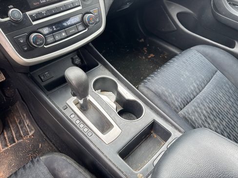 Used 2017 Nissan Altima 2.5 SV image 29