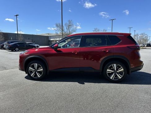 Certified 2025 Nissan Rogue SL image 5