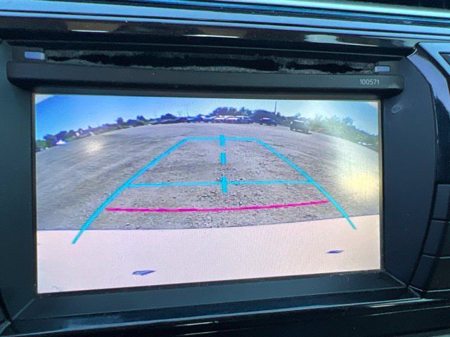 Used 2016 Toyota Corolla LE FWD image 18