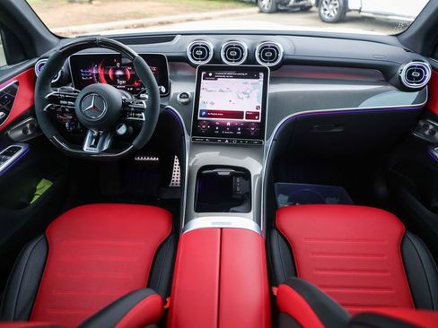 Used 2025 Mercedes-Benz GLC 43 AMG 4MATIC image 29