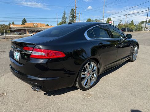 Used 2010 Jaguar XF R image 6