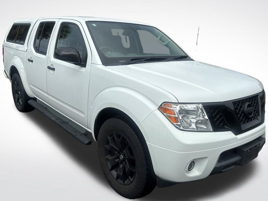 Used 2020 Nissan Frontier SV w/ Midnight Edition Floor Mats RWD image 2