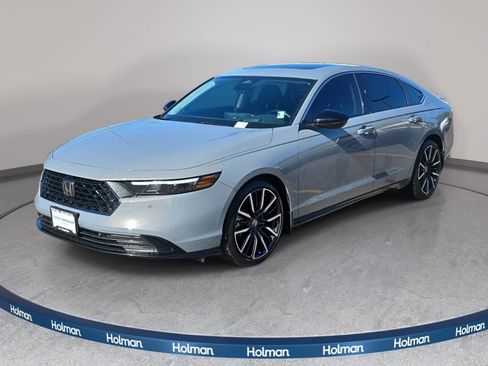 Used 2024 Honda Accord Touring image 1