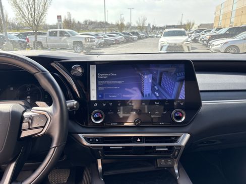 Used 2024 Lexus RX 450h AWD w/ Convenience Package image 29