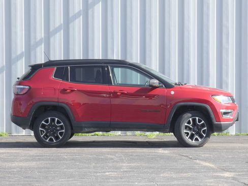 Used 2020 Jeep Compass Trailhawk AWD/4WD image 2