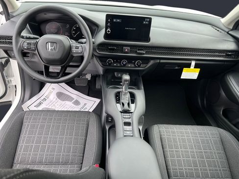 Used 2026 Honda HR-V LX image 10