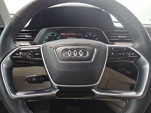 Certified 2024 Audi Q8 e-tron Premium AWD/4WD image 23