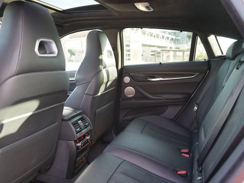 Used 2018 BMW X6 M w/ Executive Package image 19