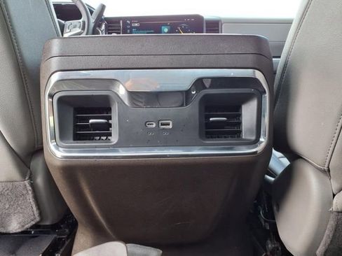 Used 2024 Chevrolet Silverado 3500 LTZ w/ LTZ Convenience Package image 28