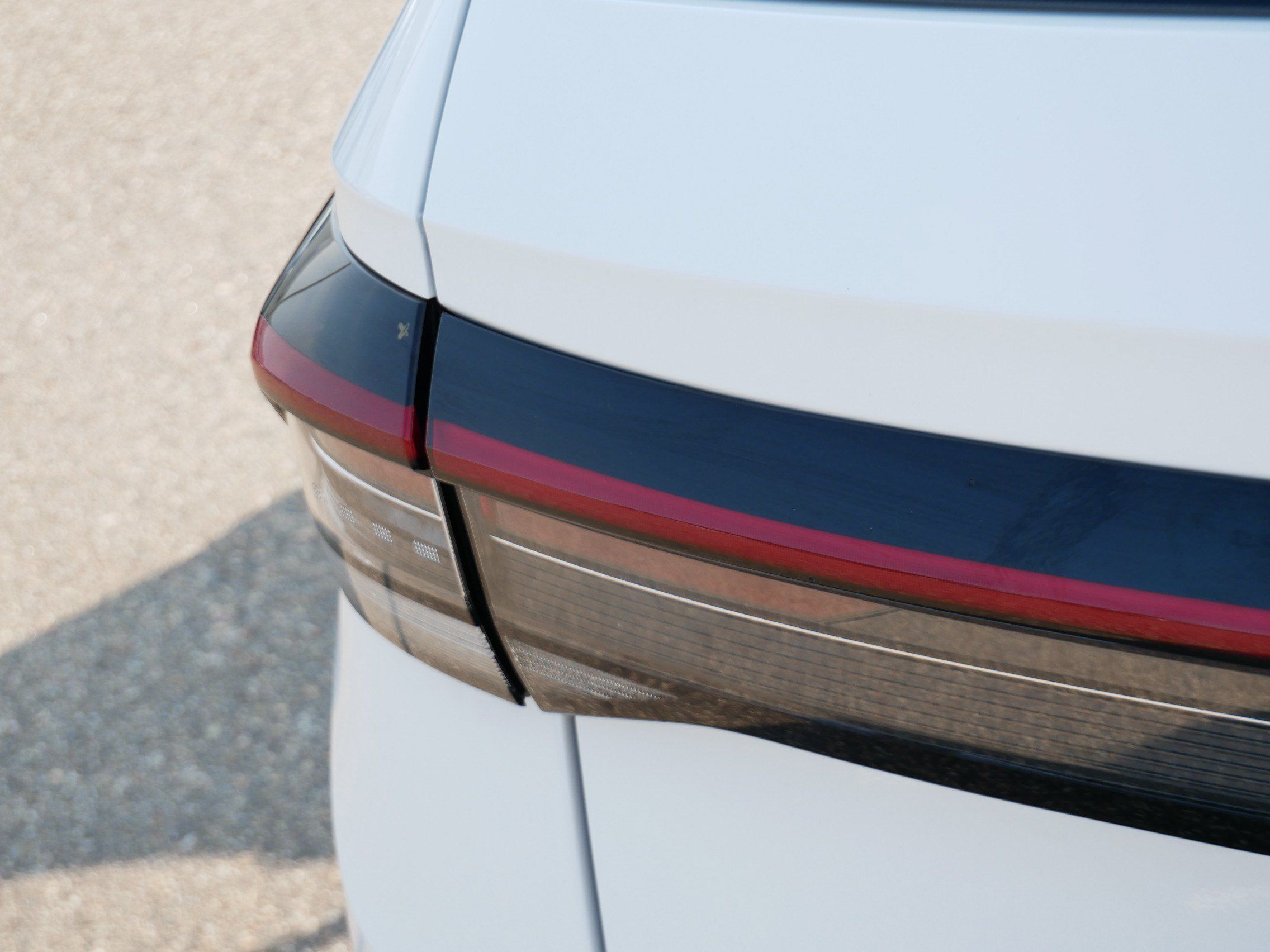 Certified 2025 Volkswagen Taos SE AWD/4WD image 17