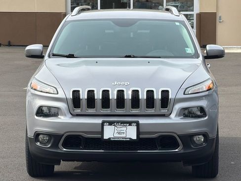 Used 2018 Jeep Cherokee Limited image 6