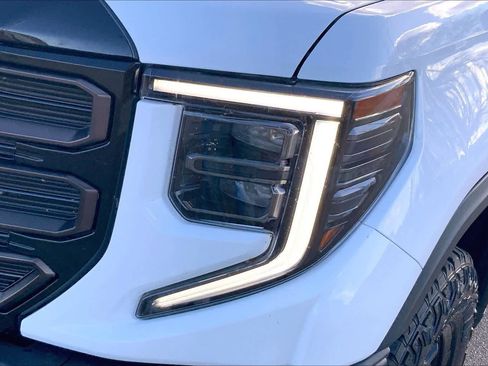 Used 2024 GMC Sierra 1500 AT4X w/ AT4X AEV Edition image 27