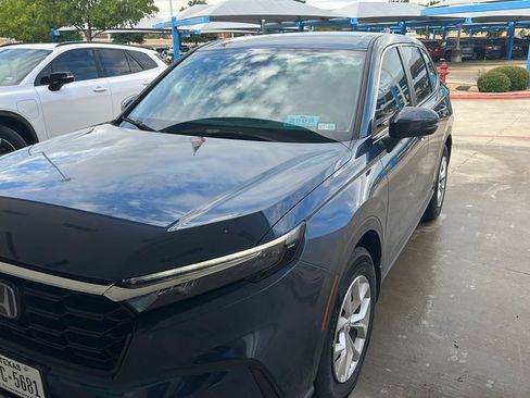 Used 2023 Honda CR-V LX image 1