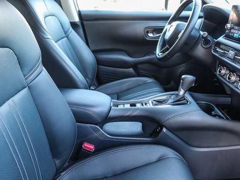Used 2025 Honda HR-V EX-L image 18