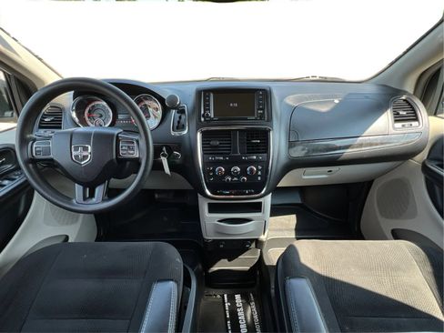 Used 2019 Dodge Grand Caravan SE FWD image 35