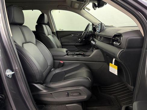 New 2025 Honda Pilot Touring image 32