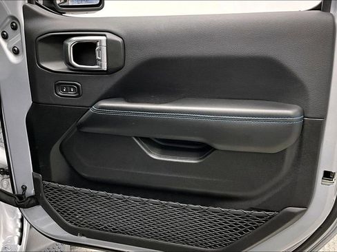 Used 2024 Jeep Wrangler High Altitude image 19