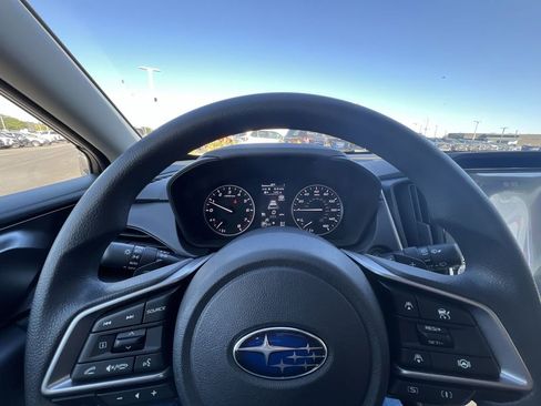 Used 2025 Subaru Impreza 2.0i Sport image 11