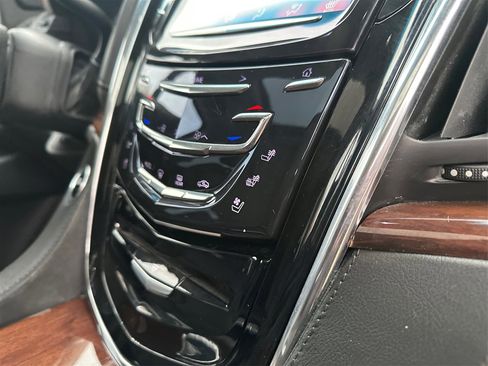 Used 2016 Cadillac Escalade ESV Luxury image 43