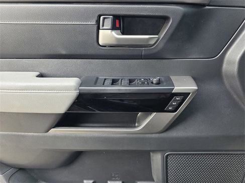 Used 2025 Toyota Tundra Limited image 17