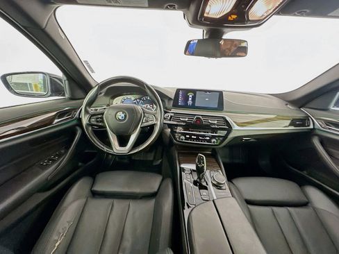 Used 2018 BMW 530i RWD image 23