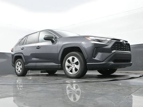 Used 2023 Toyota RAV4 LE FWD image 9
