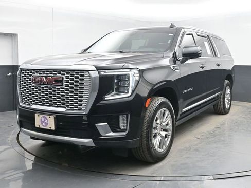 Used 2022 GMC Yukon XL Denali w/ Max Trailering Package AWD/4WD image 5