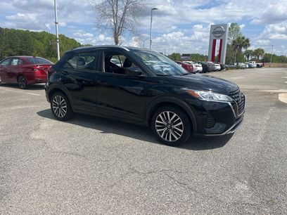 Used 2021 Nissan Kicks SV