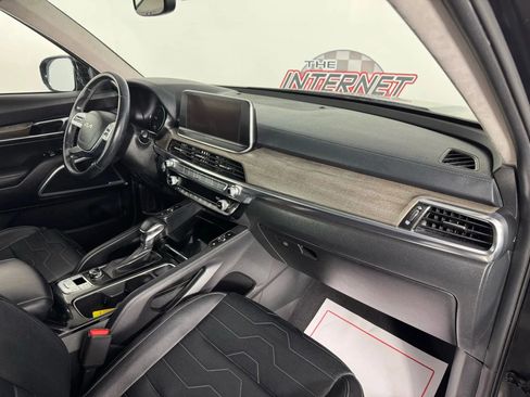 Used 2022 Kia Telluride SX w/ SX Prestige Package image 12