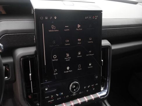 Used 2025 GMC Yukon AT4 Ultimate w/ LPO, Floor Liner Package AWD/4WD image 25