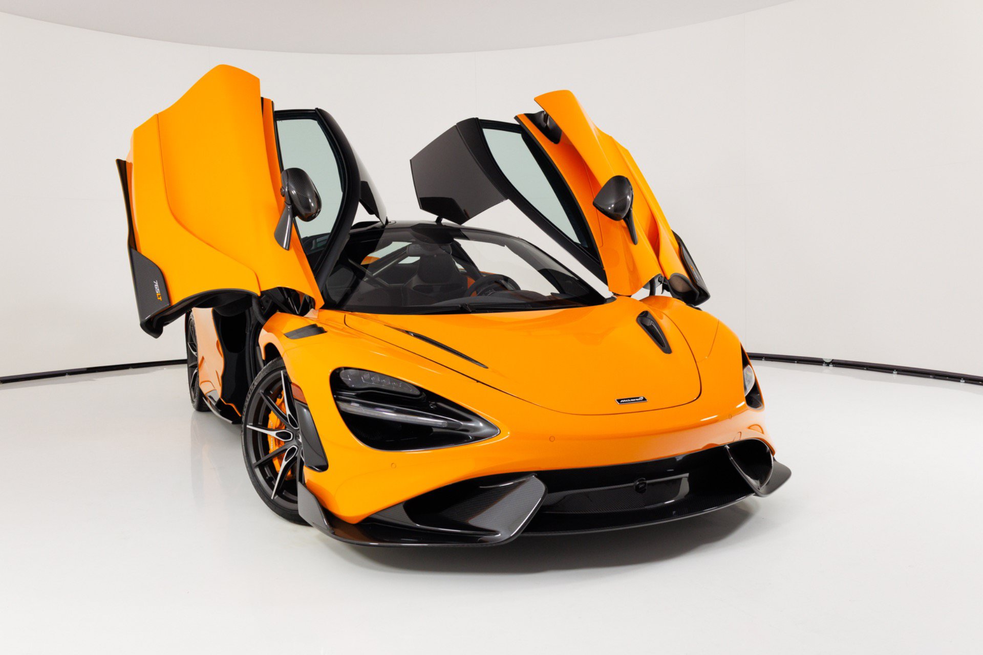 Used 2021 McLaren 765LT RWD image 60