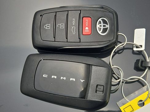 Certified 2026 Toyota Camry SE FWD image 30