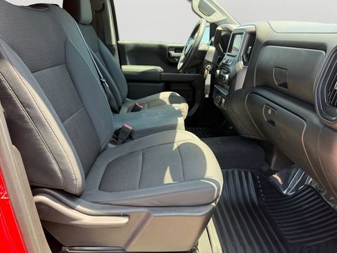 Used 2020 Chevrolet Silverado 1500 Custom Trail Boss w/ Custom Convenience Package AWD/4WD image 12