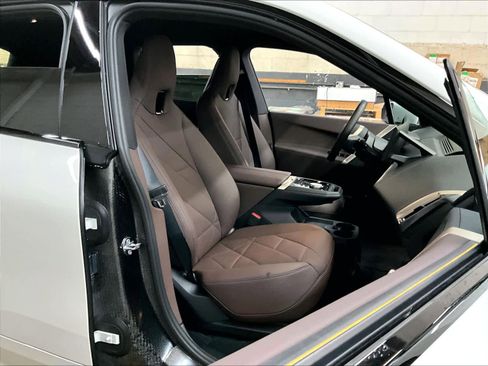 Certified 2026 BMW iX xDrive45 image 10
