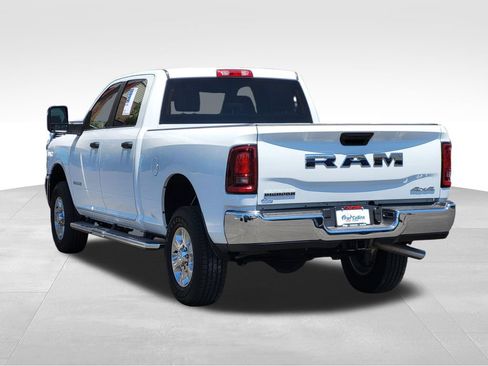 Used 2026 RAM 2500 Big Horn AWD/4WD image 9