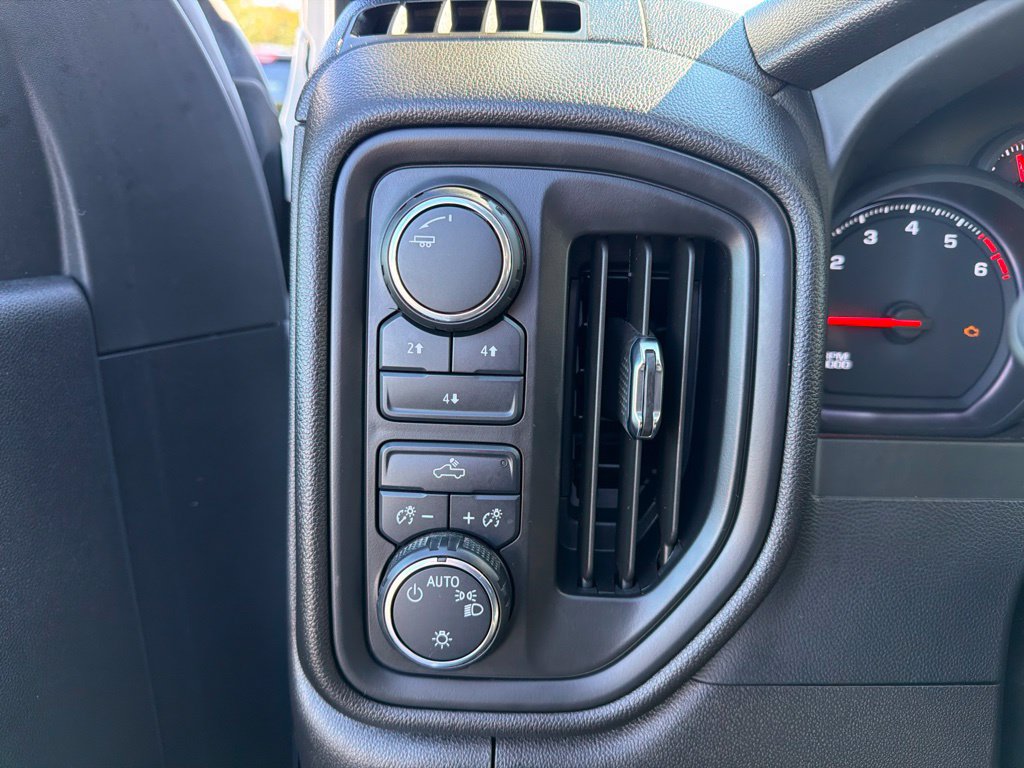 Used 2024 Chevrolet Silverado 2500 Custom w/ Custom Convenience Package AWD/4WD image 24