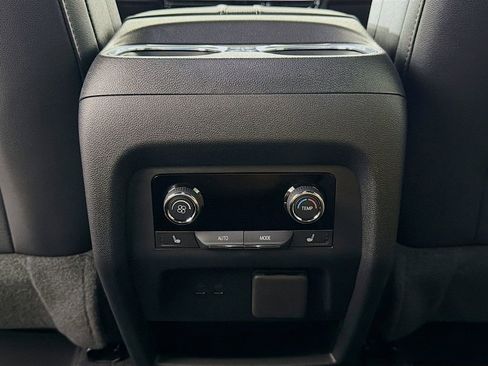 New 2026 Chevrolet Traverse High Country w/ LPO, Floor Liner Package image 26