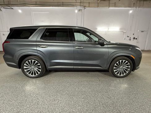 Used 2024 Hyundai Palisade Calligraphy image 6