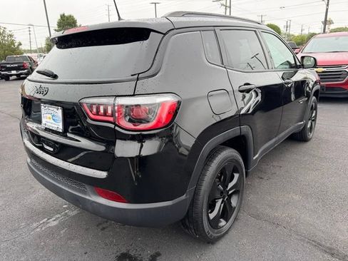 Used 2018 Jeep Compass Latitude w/ Popular Equipment Group AWD/4WD image 6