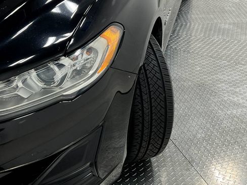 Used 2019 Ford Fusion SE FWD image 38