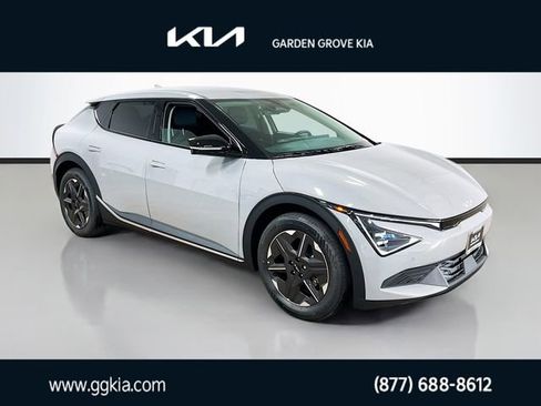 New 2025 Kia EV6 Light image 1