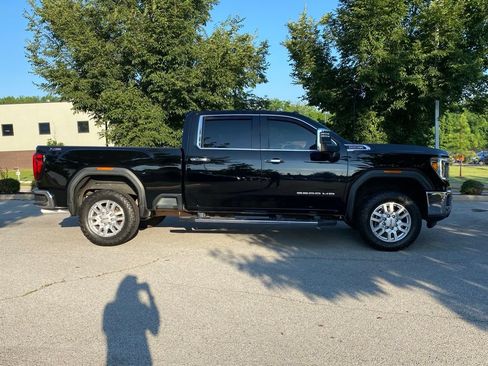 Used 2022 GMC Sierra 2500 SLT w/ SLT Premium Package AWD/4WD image 9