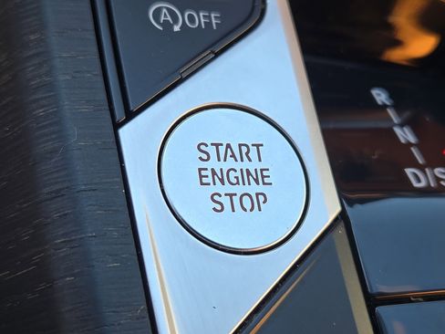 Used 2023 BMW 330i xDrive Sedan w/ Driving Assistance Package image 24