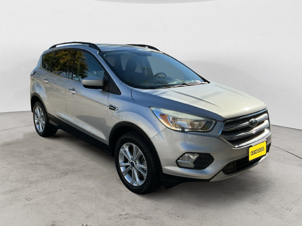Used 2018 Ford Escape SE AWD/4WD image 3
