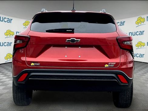 Used 2024 Chevrolet Trax RS w/ Driver Confidence Package image 5