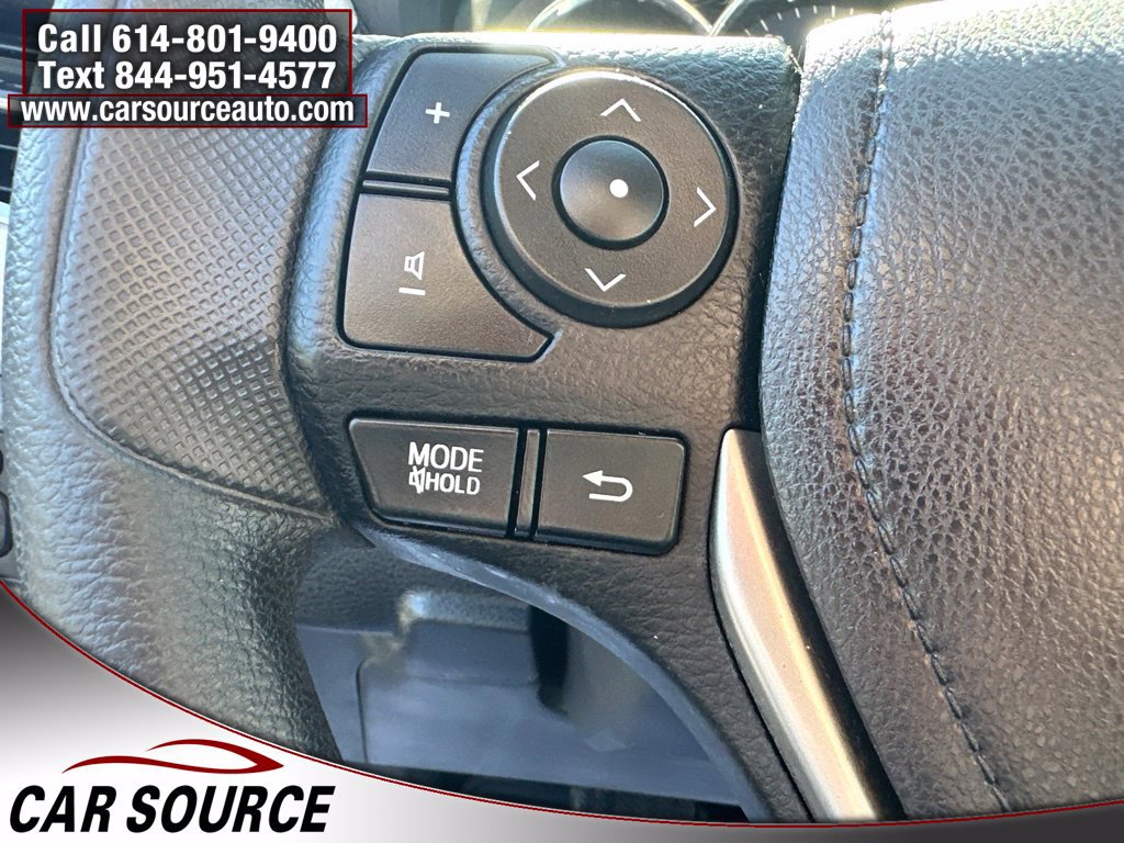 Used 2016 Toyota Corolla LE FWD image 16
