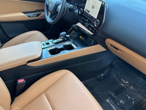 Certified 2026 Lexus NX 350 AWD w/ Accessory Package (Z1) image 19