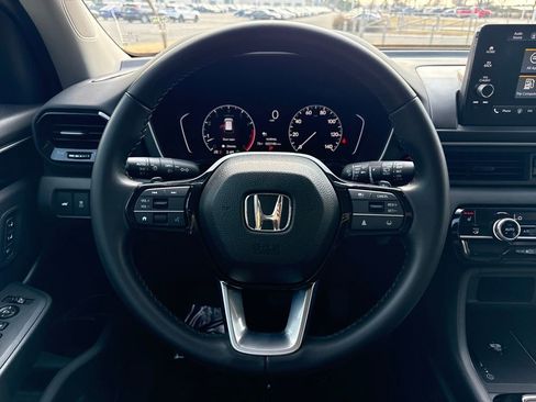 Certified 2025 Honda Pilot EX-L image 17