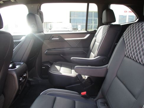 Used 2026 GMC Acadia Denali w/ Super Cruise Package AWD/4WD image 16